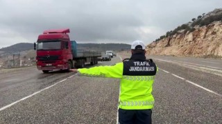 Gaziantepte jandarmanın bayram denetimlerinde 119 aranan şahıs yakalandı