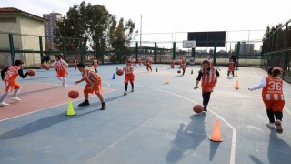 Geleceğin basketbolcuları Akdenizde yetişiyor