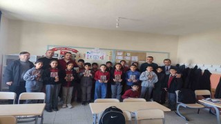 Gençlerin yolu Kuran ile aydınlanıyor