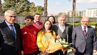 Gençlik ve Spor Bakanı Bak: 12 milyona yakın gencimize yüzme öğrettik
