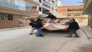 Germencik Belediyesinin ihtiyaç sahiplerine eşya desteği sürüyor