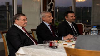 Gölbaşı ilçe erkanı iftarda bir araya geldi