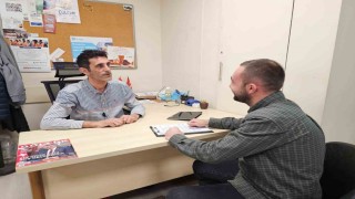 Gölcükteki istihdam ofisi binlerce kişiye iş kapısı araladı