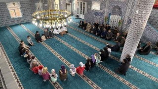 Güçlükonak Kaymakamı Memiş, miniklerin Kuran sevincine ortak oldu
