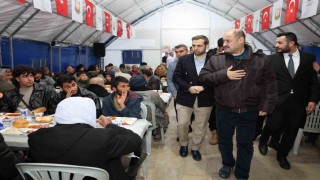Gülpınar, iftar çadırında vatandaşlarla buluştu