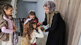 Hasköyde bayram geleneği sürüyor: Çocuklar kapı kapı şeker topladı