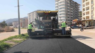 Hatay Büyükşehir Belediyesi, Yolçatında asfalt serimine başladı