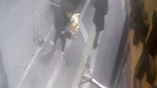 Hayraboluda beton dubaya takılan vatandaşın zor anları kamerada