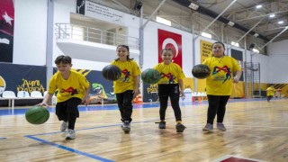 Hem spor hem kardeşlik: Dördüzler basketbolda buluştu