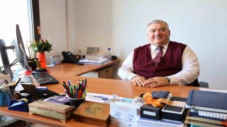 İEÜlü akademisyene Avrupadan ‘üstün hizmet ödülü
