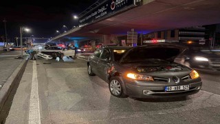İki otomobil çarpıştı: 1 yaralı