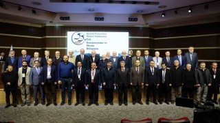 İlahiyat Fakültesinin 55. kuruluş yılı sempozyumu ve mezun buluşması gerçekleştirildi