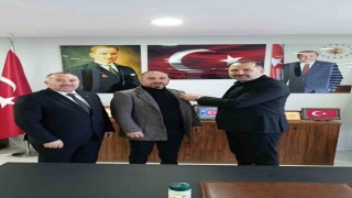 İlçe Başkanlığında istifa ederek AK Partiye katıldı