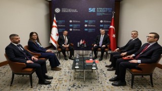 İletişim Başkanı Duran, KKTC Dışişleri Bakanı Ertuğruloğlu ile görüştü