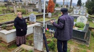 İlk bayramda hüzün: Sinem Topaloğlunun ailesi mezarı başında müebbet hapis cezası talep etti
