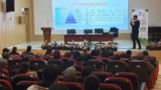 İnönü Üniversitesinde öğrencilere Atık Yönetimi farkındalık konferansı
