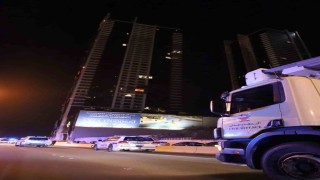 İran, Bahreynde otel ve 2 konutu hedef aldı