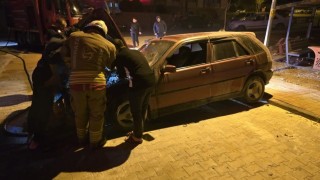 İskenderunda otomobiL yangını