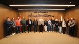 İspanyol misafirlerden İnegölün Nöbetçi Kitaphanelerine tam not
