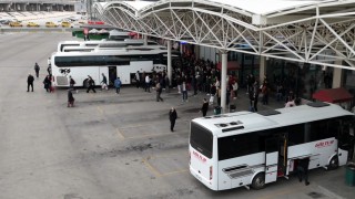 Isparta Otogarında biletler kısa sürede tükendi