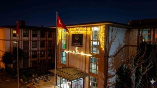 İstanbulda bu yıl okulların sadece içi değil, dışı da Ramazanla aydınlandı