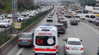 İstanbulda hayat kurtaran kadın sürücüler