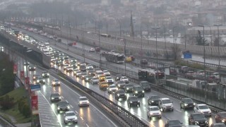 İstanbulda trafik yoğunluğu yüzde 60a ulaştı