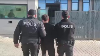 İzmirde 47 yıl ve 33 yıl hapis cezasıyla aranan iki firari yakalandı