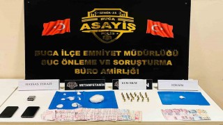 İzmirde uyuşturucu operasyonu: 2 gözaltı