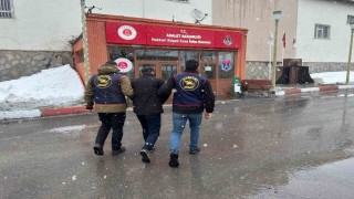 Jandarmanın ikna ettiği şahıs Iraktan gelerek teslim oldu