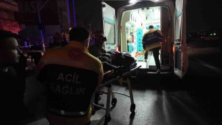 Kadıköy Rıhtımda taksi takla attı: 2 yaralı