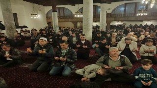 Kadir Gecesi huşu içinde idrak edildi