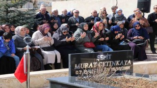 Kahramanmaraşta Muhsin Yazıcıoğluyla birlikte düşen helikopterde vefat edenler mezarları başında anıldı