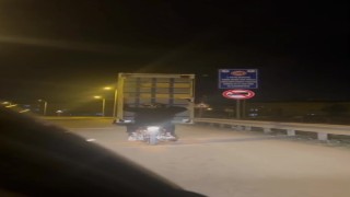 Kanepeyi motosikletle taşıdılar
