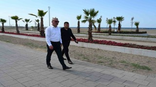 Karacabeyde park ve bahçelerde göz dolduran çalışmalar