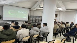Karsta jandarmaya bağımlılıkla mücadele eğitimi