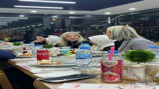 Karsta Kızılaydan huzurevinde anlamlı iftar buluşması