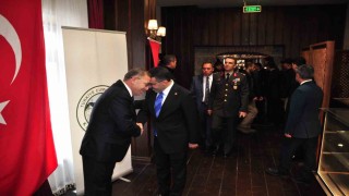 Karsta protokol üyeleri bayramlaştı