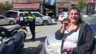 Kasktan ceza yememek için plakasını kapattı, yediği cezayı görünce hayatının pişmanlığını yaşadı