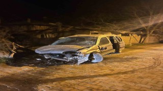 Kastamonuda hafif ticari araç taşa çarptı: 1 yaralı