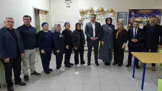 Kaymakam Dalak öğrencilerle aynı sofrada iftar açtı