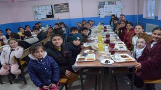 Kaymakam Koşansu öğrencilerle iftar sofrasında buluştu