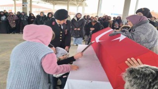 Kazada hayatını kaybeden uzman çavuş askeri törenle toprağa verildi