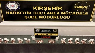 Kırşehirde polis 660 adet sentetik hap ele geçirdi