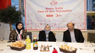 Kızılay Kadından anlamlı iftar: Yetimler unutulmadı