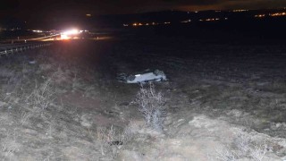 Kontrolden çıkan otomobil şarampole uçtu: 4 yaralı
