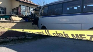 Konyada kazada yaralanan 13 yaşındaki öğrenci kurtarılamadı