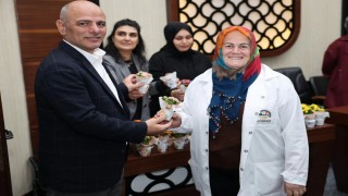 Körfezde 8 Marta özel anlamlı buluşma