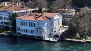 Kurtlar Vadisi ile hafızalara kazınan yalı satışta