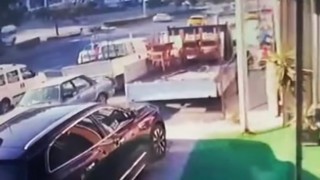 Kuşadasındaki silahlı saldırı güvenlik kamerasına yansıdı